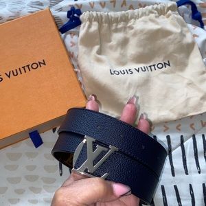 Louis vutton womens belt !